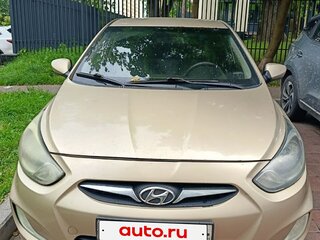 2011 Hyundai Solaris I, бежевый, 620000 рублей, вид 2