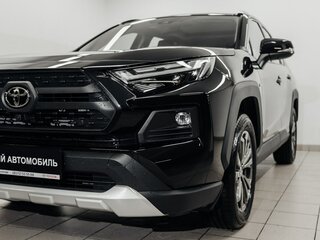 2025 Toyota RAV4 V (XA50), чёрный, 4490000 рублей, вид 3