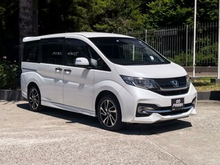 Honda Stepwgn Spada V