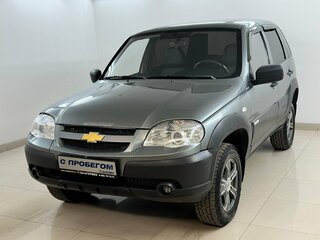 2013 Chevrolet Niva I Рестайлинг, серый, 499000 рублей, вид 1