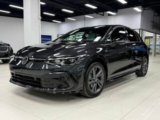 2022 Volkswagen Golf VIII, чёрный, 1790000 рублей, вид 1