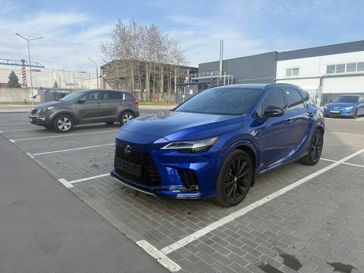 Lexus RX 500h V