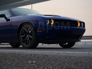 2021 Dodge Challenger III Рестайлинг 2, синий, 4650000 рублей, вид 3
