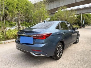 2023 Ford Escort VI Рестайлинг 2, синий, 1010007 рублей, вид 3