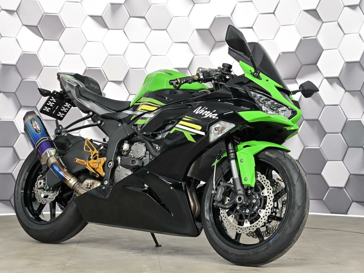 Купить б/у Kawasaki ZX-6 Ninja инжектор в Москве: зелёный спорт