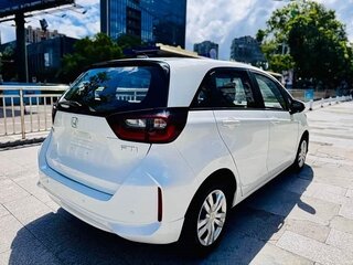 2022 Honda Fit IV, белый, 1211000 рублей, вид 4