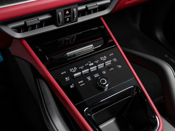 2026 Porsche Cayenne Coupé III Рестайлинг, серый, 18850000 рублей - вид 15