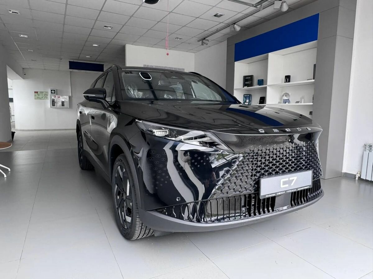 Omoda C7