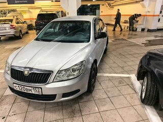 2012 Skoda Octavia II (A5) Рестайлинг, серебристый, 500000 рублей, вид 2