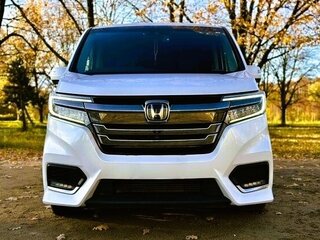 2021 Honda Stepwgn Spada V Рестайлинг, белый, 1690000 рублей, вид 1