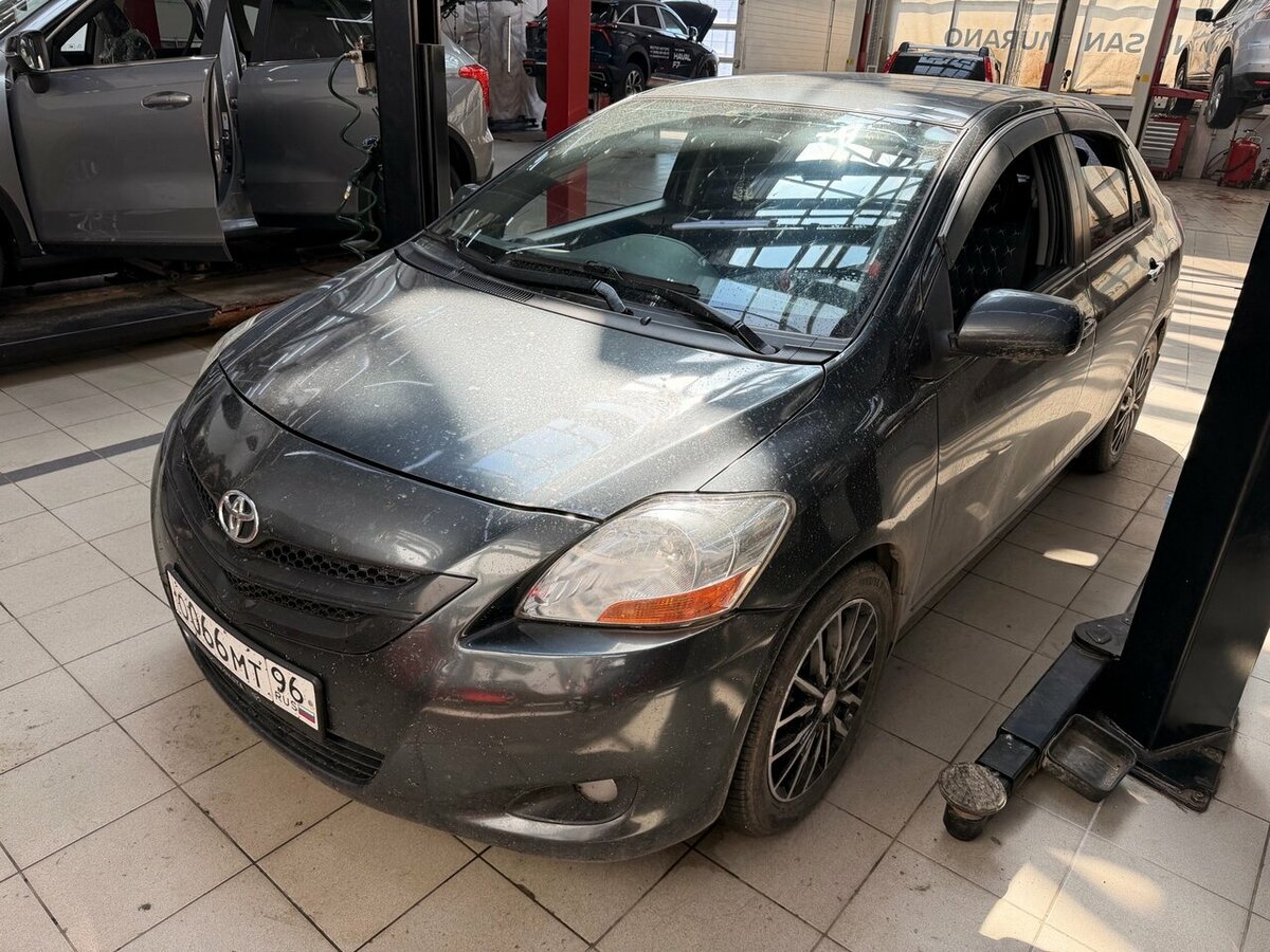Toyota Yaris II