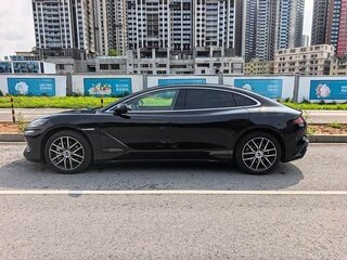 2024 Denza Z9, чёрный, 7494750 рублей, вид 3