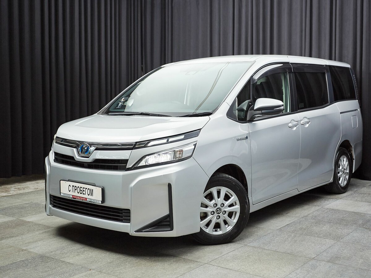 Toyota Voxy III (R80) Рестайлинг