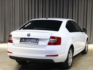 2017 Skoda Octavia III (A7), белый, 1449000 рублей, вид 2