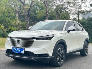 2023 Honda Vezel II, белый, 1650000 рублей, вид 3