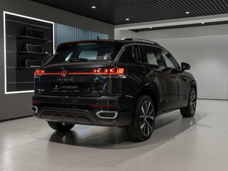 2024 Volkswagen Tayron I Рестайлинг, серый, 4300000 рублей, вид 5