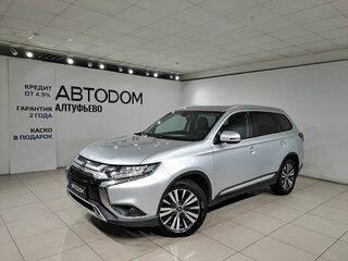 2019 Mitsubishi Outlander III Рестайлинг 3, серебристый, 1790000 рублей, вид 1