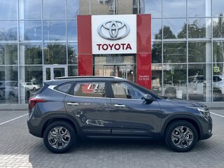 2025 Kia Seltos I Рестайлинг, чёрный, 2950000 рублей, вид 4
