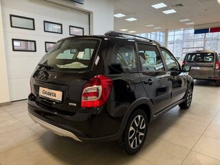 2025 Lada (ВАЗ) Granta Cross I Рестайлинг, чёрный, 1291000 рублей, вид 4