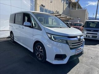 2021 Honda Stepwgn Spada V Рестайлинг, белый, 1950007 рублей, вид 1