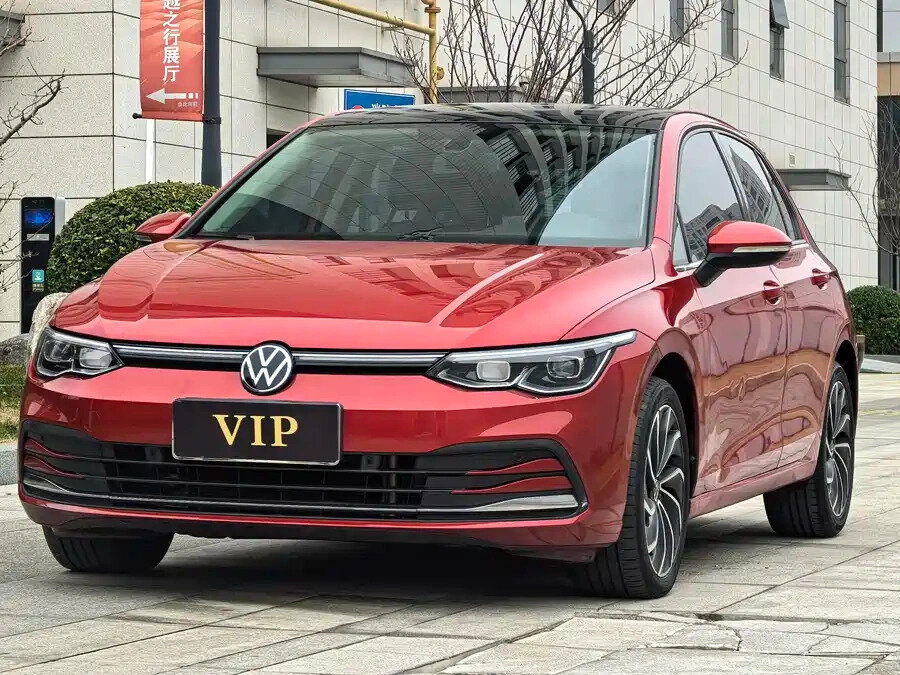 Volkswagen Golf VIII