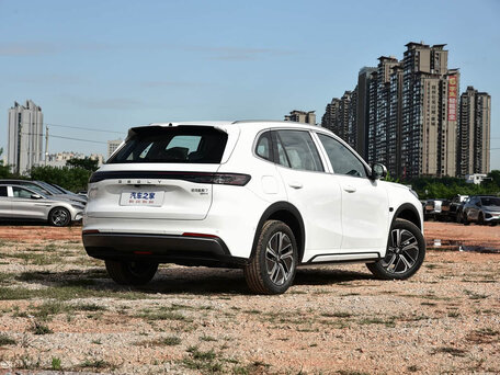 Купить Geely Galaxy Starship 7 белого цвета по цене от 2 270 000