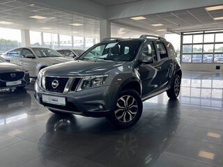 Nissan Terrano III (D10)