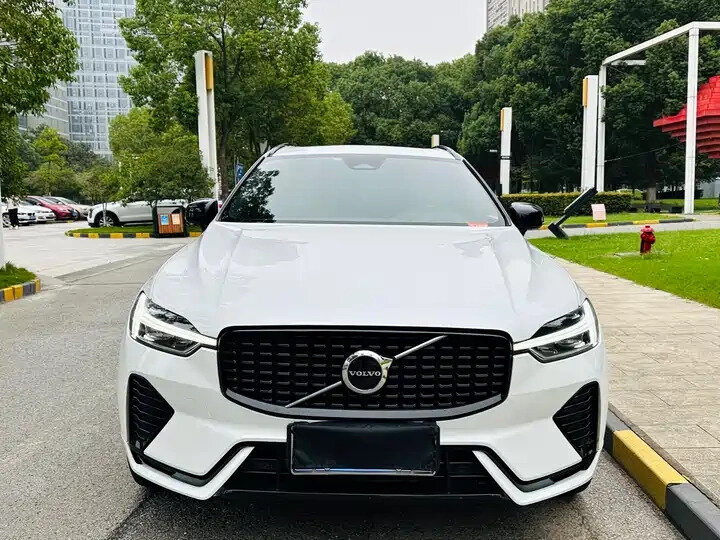 Volvo XC60 II Рестайлинг
