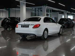 2015 Mercedes-Benz C-Класс 180 IV (W205), белый, 2040000 рублей, вид 4