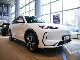 2025 Geely EX5, серебристый, 4474990 рублей, вид 3