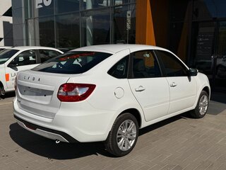 2026 Lada (ВАЗ) Granta I Рестайлинг, белый, 1218000 рублей, вид 5