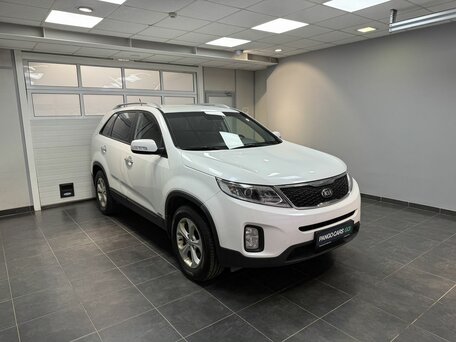 2019 Kia Sorento II Рестайлинг, белый, 2250000 рублей, вид 3
