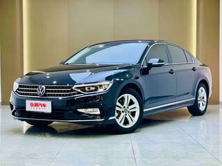 2022 Volkswagen Magotan B8 Рестайлинг, синий, 1610004 рублей, вид 1