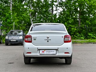 2017 Renault Logan II, белый, 693000 рублей, вид 4