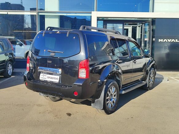 2010 Nissan Pathfinder III Рестайлинг, чёрный, 1029000 рублей - вид 4