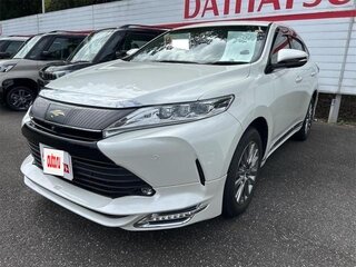 2019 Toyota Harrier III (XU60) Рестайлинг, белый, 1990000 рублей, вид 1