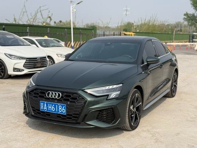 Audi A3 35 TFSI Long IV (8Y)
