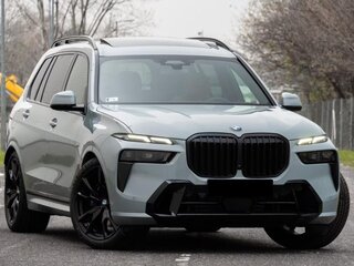 2025 BMW X7 40d I (G07) Рестайлинг, серебристый, 12986000 рублей, вид 3