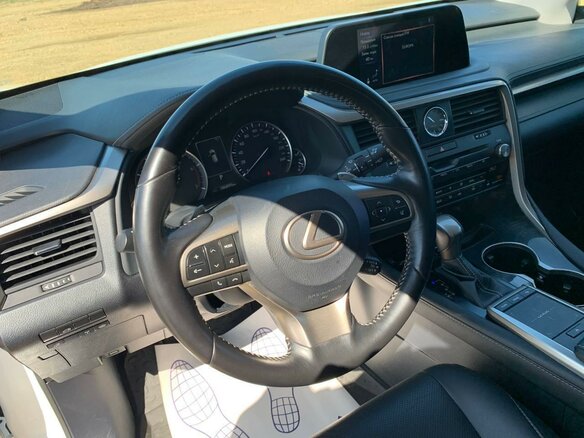2020 Lexus RX 300 IV Рестайлинг, белый, 4450000 рублей - вид 6