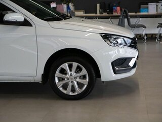 2026 Lada (ВАЗ) Vesta CNG I Рестайлинг (NG), белый, 2245000 рублей, вид 4