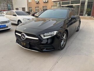 2022 Mercedes-Benz A-Класс 180 Long IV (W177), чёрный, 1900000 рублей, вид 1