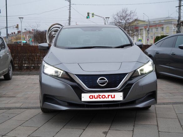 2018 Nissan Leaf II (ZE1), серый
