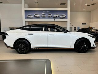 2026 Changan UNI-V I Рестайлинг 2, белый, 3544825 рублей, вид 3