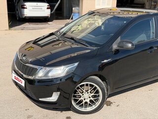 2014 Kia Rio III, чёрный, 545000 рублей, вид 2