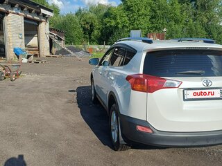 2014 Toyota RAV4 IV (XA40), белый, 1750000 рублей, вид 5