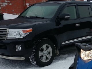 2012 Toyota Land Cruiser 200 Series Рестайлинг 1, чёрный, 5600000 рублей, вид 1