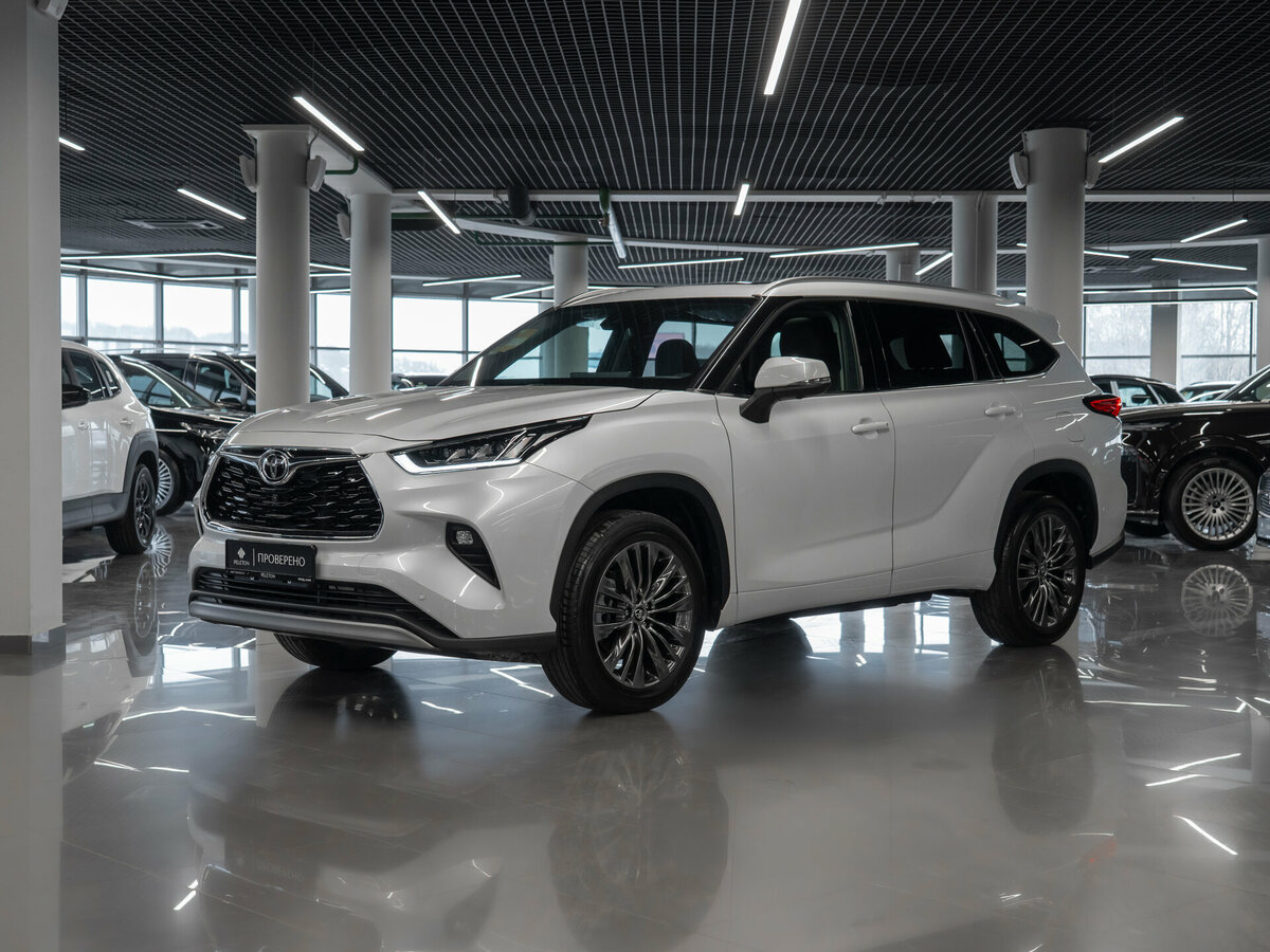Toyota Highlander IV (XU70)