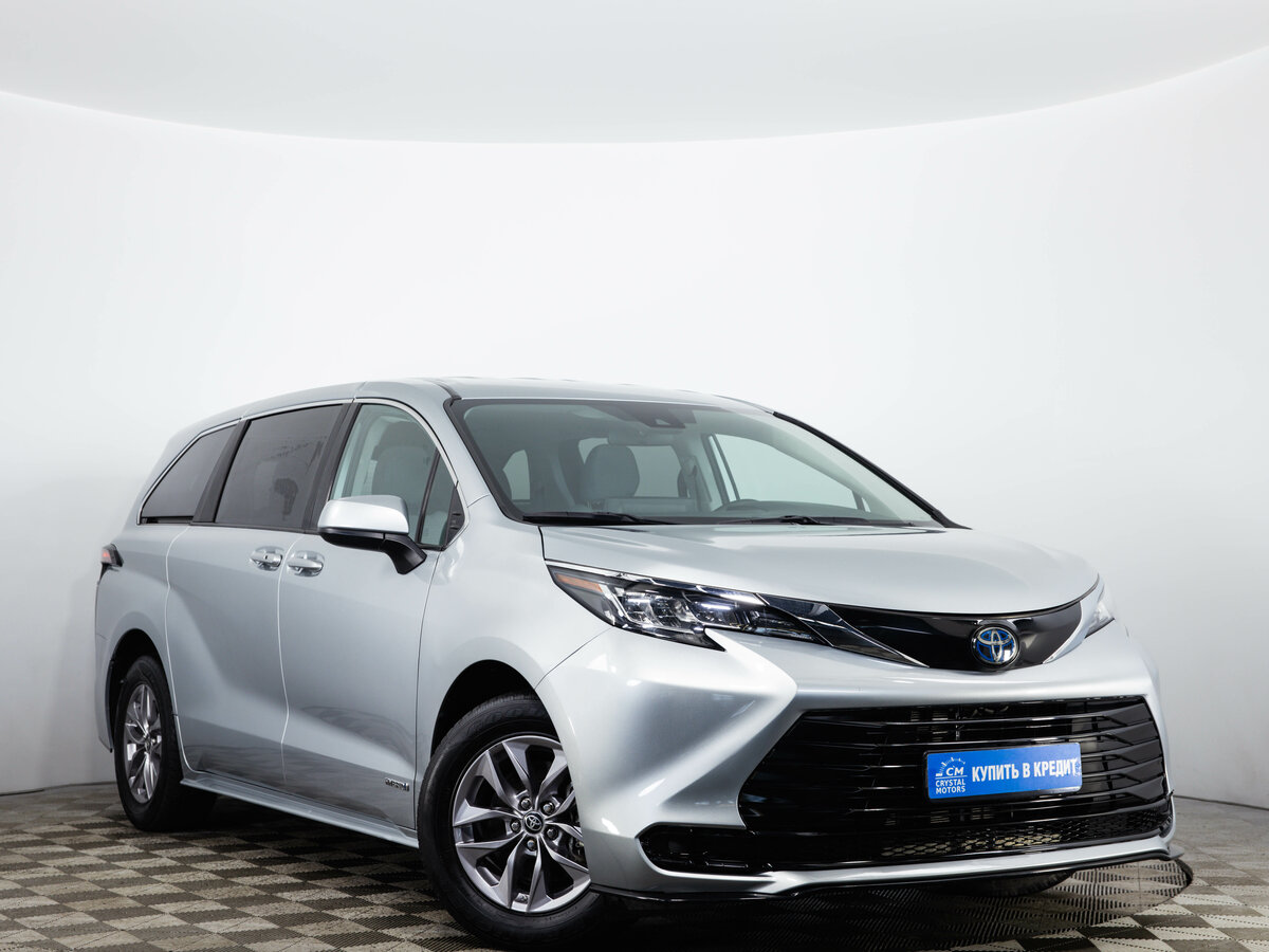 Toyota Sienna IV