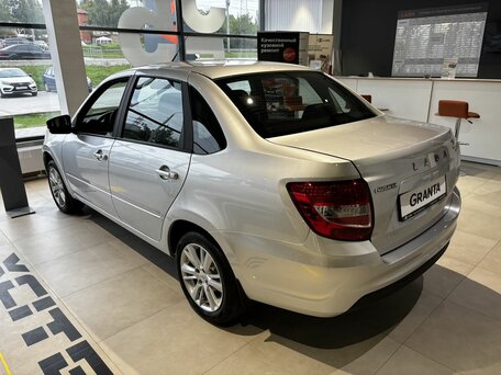 2026 Lada (ВАЗ) Granta I Рестайлинг, серый, 1088000 рублей, вид 4