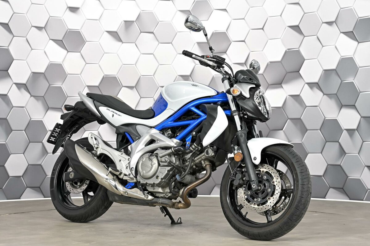 Suzuki SFV 650 Gladius